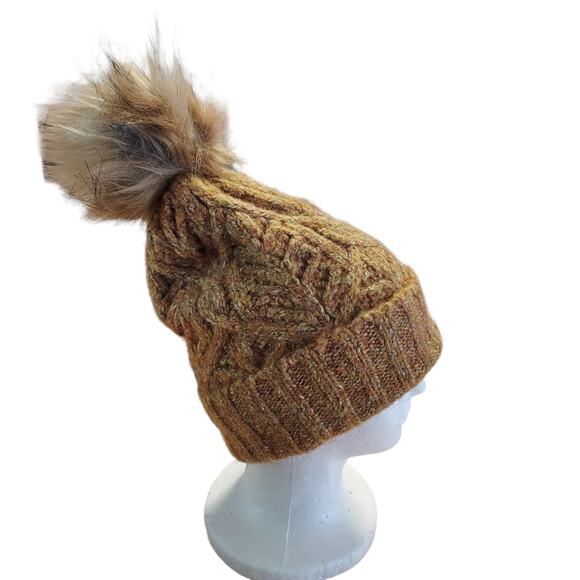 Dillards Faux Fur Pom Wool Blend Knit Cuffed Snow Ski Winter beanie hat like NEW - Picture 2 of 6